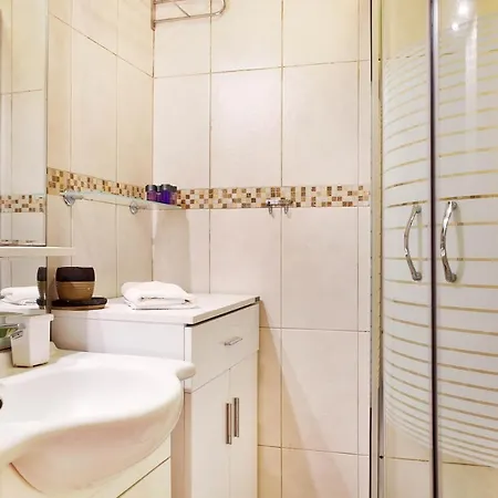 Important Group Bd420 High Privacy 6 Bedroom In *