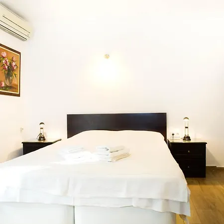 Important Group Bd420 High Privacy 6 Bedroom In Villa *