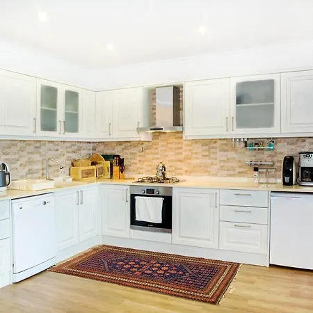 Important Group Bd420 High Privacy 6 Bedroom In غولتوركبوكو